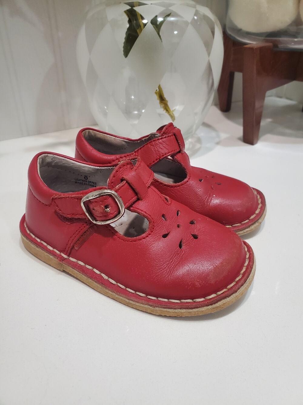 L'AMOUR Red Leather Mary Jane Girls Shoes Size 6